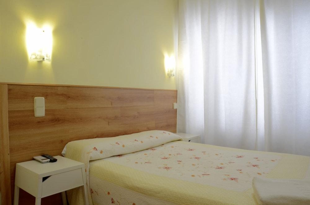 Hostal Nersan2 Madrid Eksteriør billede
