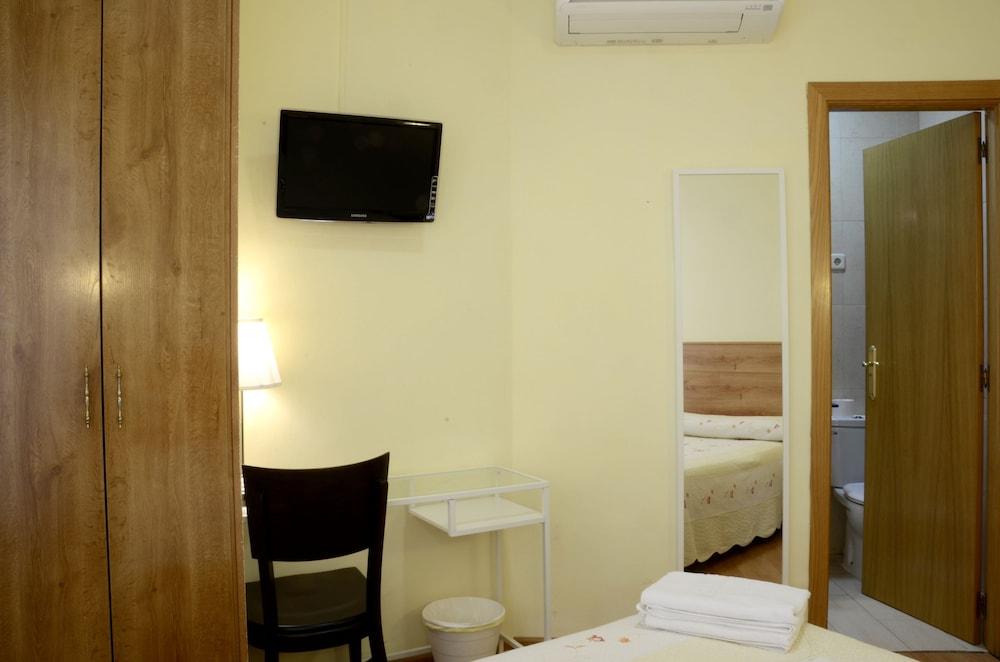 Hostal Nersan2 Madrid Eksteriør billede